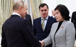 Tổng thống Nga tiếp đón Bộ trưởng Ngoại giao Triều Tiên tại Điện Kremlin