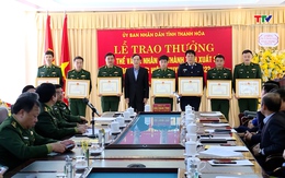 Trao thưởng cho Ban chuyên án triệt xóa đường dây ma túy từ Lào về Việt Nam