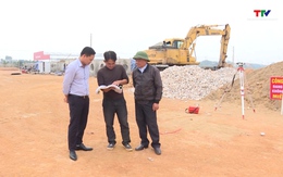 Triệu Sơn đẩy nhanh tiến độ thi công các công trình 
huyện Nông thôn mới nâng cao