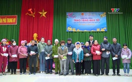 Phó Chủ tịch UBND tỉnh Lê Đức Giang thăm và trao quà Tết tại huyện Hoằng Hóa và xã Hoằng Đại, TP Thanh Hóa