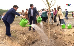 Thị xã Bỉm Sơn trồng 150.000 cây dịp Tết trồng cây