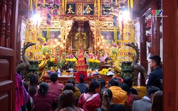 Văn hoá lễ đền, chùa đầu năm