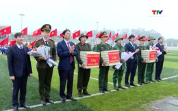 Trưởng ban Nội chính Tỉnh uỷ Nguyễn Ngọc Tiến dự lễ giao nhận quân tại huyện Hà Trung