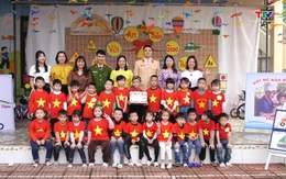 Huyện Lang Chánh: Các trường Mầm non tổ chức Chương trình "Bé với an toàn giao thông"