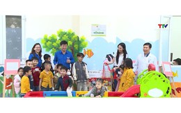 Tặng khu vui chơi cho trẻ em tại bệnh viện Nhi Thanh Hóa
