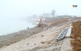 Đẩy nhanh tiến độ dự án kè chống sạt lở sông Chu