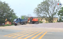 Huyện Hoằng Hóa chỉ đạo di dời bãi tập kết vật liệu xây dựng trái phép trên Quốc lộ 10