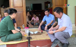 Thăm hỏi các gia đình có ngư dân mất tích tại xã Quảng Nham, huyện Quảng Xương