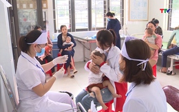Thanh Hoá đẩy mạnh tiêm bổ sung, tiêm bù các loại vaccine cho trẻ