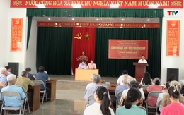 Phó Chủ tịch Hội đồng Nhân dân tỉnh dự sinh hoạt Chi bộ Chợ Rủn, Đảng bộ xã Đông Khê, huyện Đông Sơn