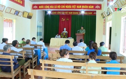 Giám đốc Công an tỉnh dự sinh hoạt chi bộ thôn Quang Thái Bình, xã Quang Trung, huyện Ngọc Lặc