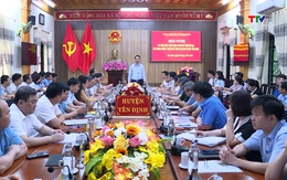 Phó Chủ tịch Ủy ban Nhân dân tỉnh Lê Đức Giang kiểm tra tiến độ xây dựng huyện nông thôn mới nâng cao tại Yên Định