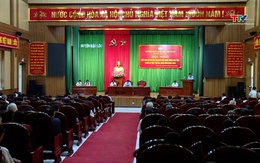Phó Chủ tịch Uỷ ban Nhân dân tỉnh Lê Đức Giang tiếp xúc cử tri huyện Hậu Lộc