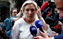 Pháp điều tra lãnh đạo đảng cực hữu