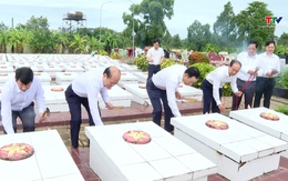 Đoàn đại biểu  tỉnh Thanh Hóa dâng hương các nghĩa trang liệt sỹ tại thành phố Cần Thơ và tỉnh Tây Ninh