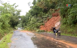Thanh Hóa: Nhiều tuyến đường miền núi bị sạt lở