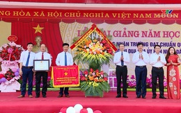 Chủ tịch UBND tỉnh dự khai giảng tại Hoằng Ngọc, Hoằng Hoá