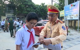 Đẩy mạnh tuyên truyền an toàn giao thông trong ngày khai giảng