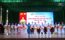 Trường Đại học Hồng Đức  tuyên dương sinh viên xuất sắc, sinh viên giỏi