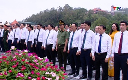 Lãnh đạo tỉnh dâng hương tưởng niệm Chủ tịch Hồ Chí Minh, Mẹ Việt Nam anh hùng và các Anh hùng liệt sĩ