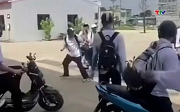 Khởi tố bị can, bắt tạm giam 2 học sinh liên quan vụ đâm bạn tử vong
