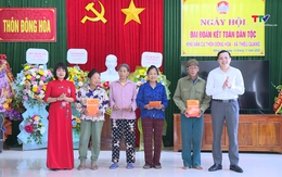 Xã Thiệu Quang tổ chức ngày đại đoàn kết toàn dân tộc,
trao kinh phí hỗ trợ xây nhà đại đoàn kết
