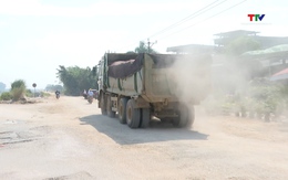 Siết chặt kiểm soát xe quá tải dịp cuối năm 