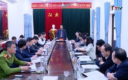 Phó Chủ tịch Ủy ban Nhân dân tỉnh Lê Quang Hùng làm việc tại xã Trường Văn