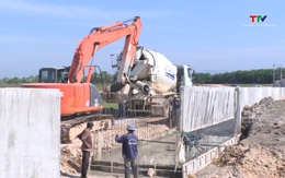 Đẩy nhanh tiến độ xây dựng các công trình phục vụ sản xuất 