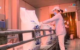 Thu ngân sách năm 2025 vượt dự toán 25%