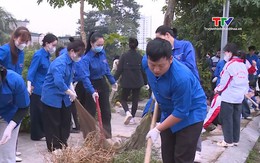 Hơn 300 đoàn viên, thanh niên phường Hạc Thành ra quân tổng vệ sinh môi trường