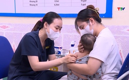 Tiêm vaccine: Lá chắn bảo vệ sức khỏe trẻ em