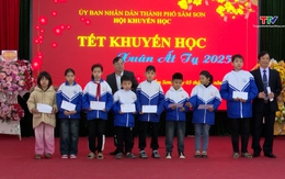 Tết khuyến học Xuân Ất Tỵ 2025 tại thành phố Sầm Sơn