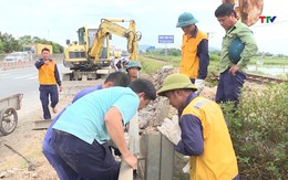 Hiểm họa khôn lường từ lối đi tự mở qua đường sắt