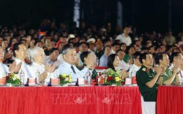 Tổng Bí thư Tô Lâm dự Chương trình nghệ thuật "Đất nước trọn niềm vui"