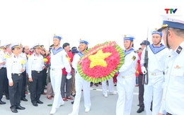 Đoàn công tác của tỉnh Thanh Hóa thăm cán bộ, chiến sĩ và Nhân dân Trường Sa, Nhà giàn DK I