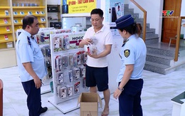 Tạm giữ hàng trăm sản phẩm linh kiện điện thoại
không rõ nguồn gốc xuất xứ