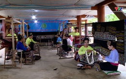 Người phụ nữ giữ lửa văn hóa Thái ở vùng cao Thường Xuân