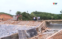 Đẩy nhanh tiến độ các công trình phòng chống thiên tai