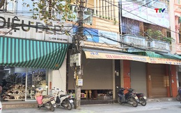 Thanh Hoá: Nhiều cửa hàng đóng cửa giữa cao điểm chống hàng giả, hàng lậu