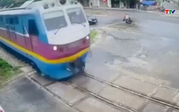 Đảm bảo an toàn giao thông tại vị trí giao cắt giữa đường bộ và đường sắt