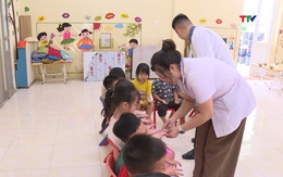 Thực hiện cao điểm phòng chống sốt xuất huyết, tay chân miệng và Covid-19