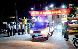 Công an phường Nam Sầm Sơn ra quân tổng kiểm tra
kiểm soát hành chính ban đêm
