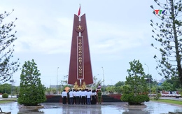Đoàn đại biểu tỉnh Thanh Hóa viếng các nghĩa trang liệt sĩ tại thành phố Cần Thơ