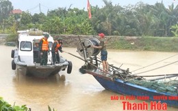 Cứu hộ kịp thời 2 phương tiện chết máy khi vào bờ tránh trú bão số 3
