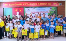 Trao quà cho 100 trẻ em khuyết tật, mồ côi tại Thanh Hóa