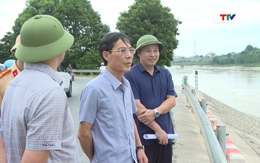 Phó Chủ tịch UBND tỉnh Đầu Thanh Tùng kiểm tra ứng phó bão số 5