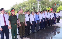 Lãnh đạo tỉnh dâng hương tưởng niệm Chủ tịch Hồ Chí Minh, Mẹ Việt Nam anh hùng và các Anh hùng liệt sỹ