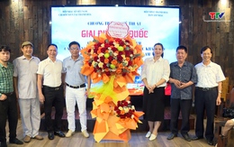 Chi hội nhạc sĩ Việt Nam tại Thanh Hóa tổ chức
chương trình nghệ thuật ''Giai điệu Tổ quốc''