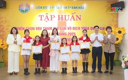 Liên đoàn Yoga tỉnh Thanh Hóa trao giấy khen và tập huấn tuyển chọn vận động viên tham gia giải vô địch Yoga quốc gia năm 2025